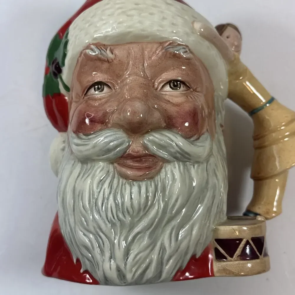 VINTAGE 1981 ROYAL DOULTON CHARACTER JUG SANTA CLAUS w/Doll Handle #D6668